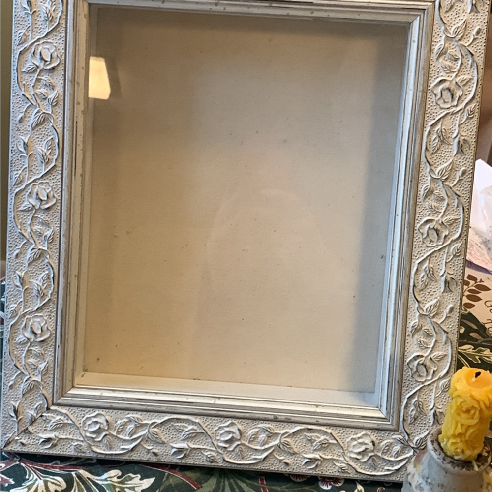Vintage-Inspired Floral Shadowbox Frame